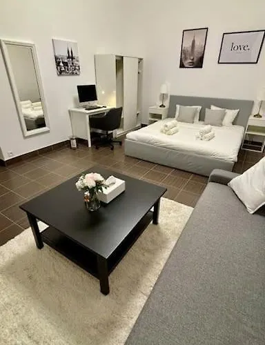 Cozy Apartment In Prague 3